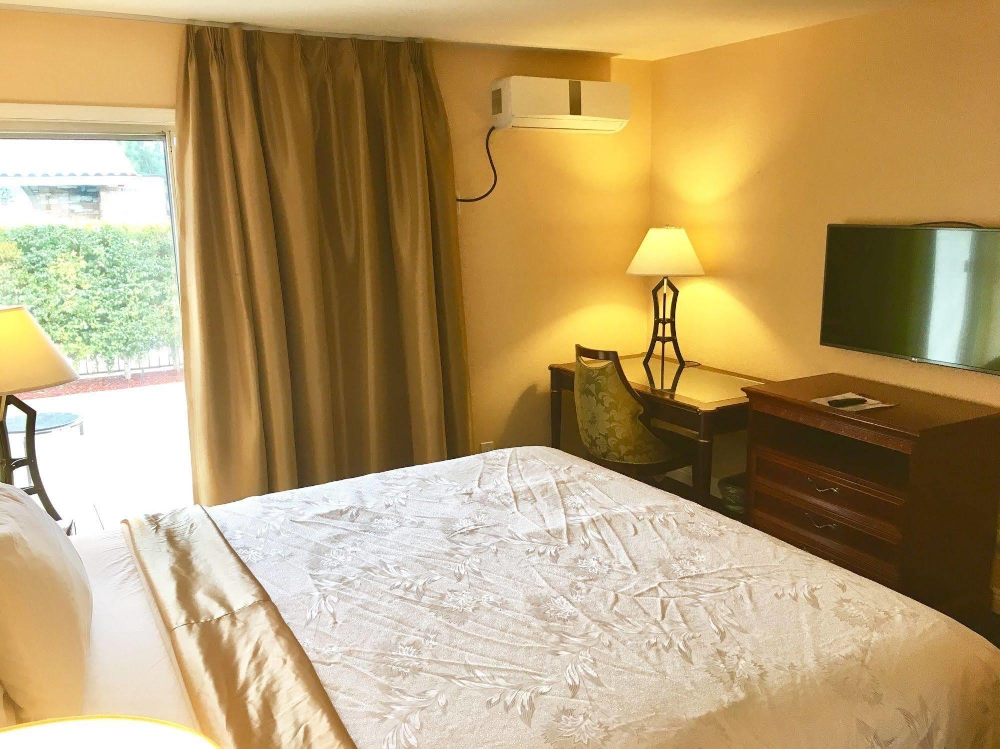 The Lemon Tree Hotel Anaheim Extérieur photo