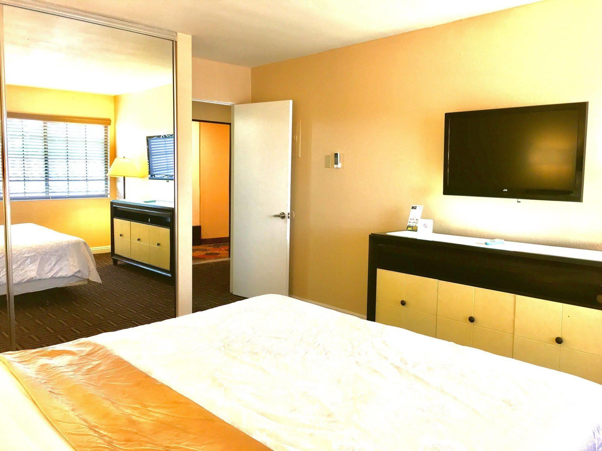 The Lemon Tree Hotel Anaheim Extérieur photo