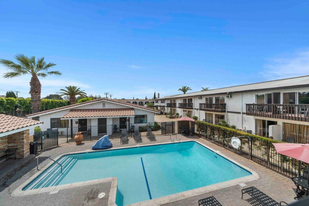 The Lemon Tree Hotel Anaheim Extérieur photo