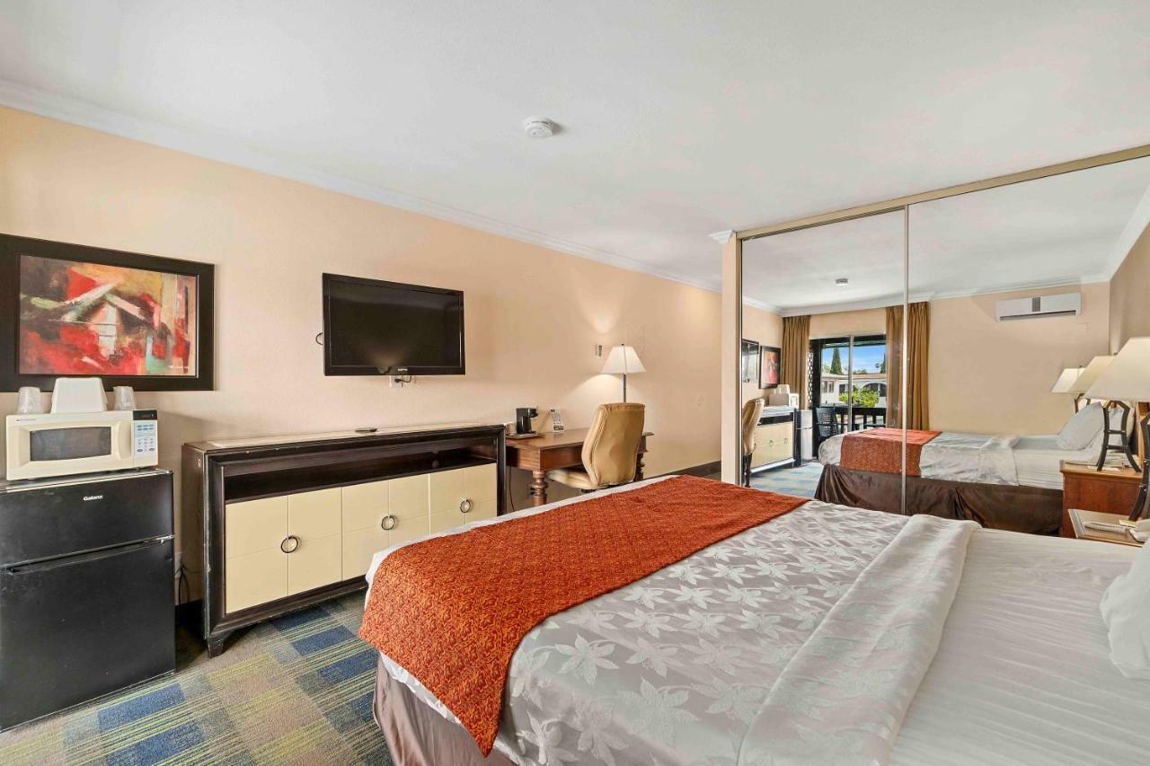 The Lemon Tree Hotel Anaheim Extérieur photo